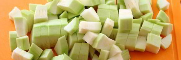 тушеные кабачки с помидорами