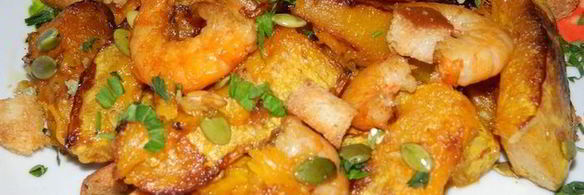 запеченная тыква с креветками, сухариками и тыквенными семечками