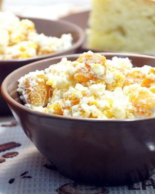 Запеченная тыква с творогом