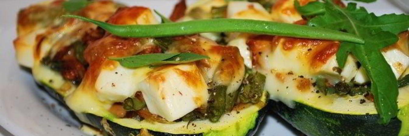 Запеченные цукини с лисичками и фетой