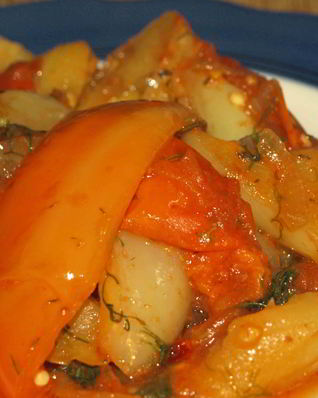 Жареный болгарский перец с помидорами