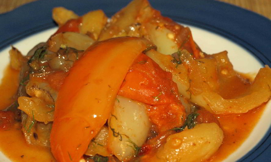 Рецепт жареного болгарского перца с помидорами