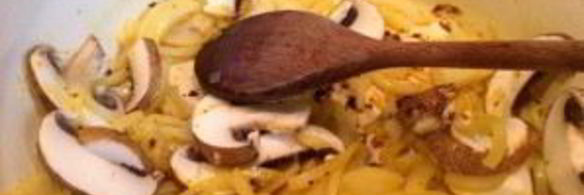 говяжья печень с грибами