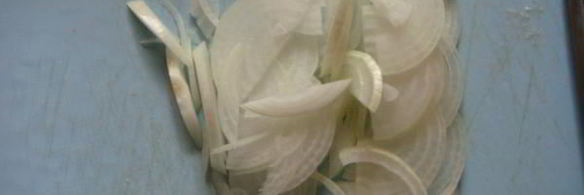 говяжья печень, тушеная с овощами