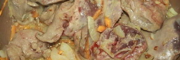 индюшиная печень с овощами в сметанном соусе в мультиварке