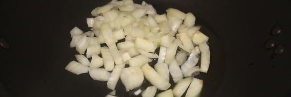 куриная печень с ананасами и гречкой