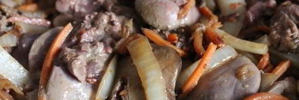 куриная печень в сметанном соусе