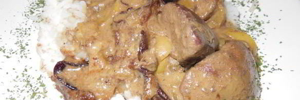 печень индюшки с яблоками и черносливом