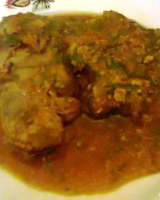 Печень куриная, тушеная вином