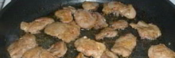 печень куриная, жаренная со сметаной