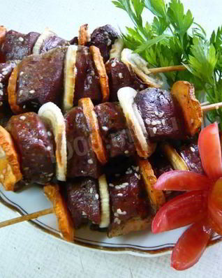 Печень на шпажках