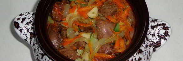 печень с кабачками в горшочке
