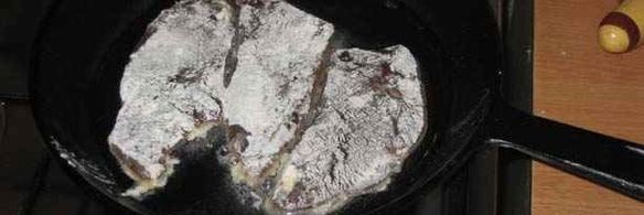 печень свинины жареная