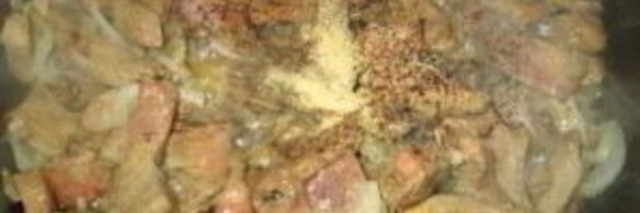 печень, тушенная в соусе