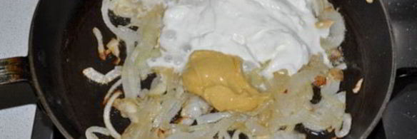 печень в сметанно-горчичном соусе