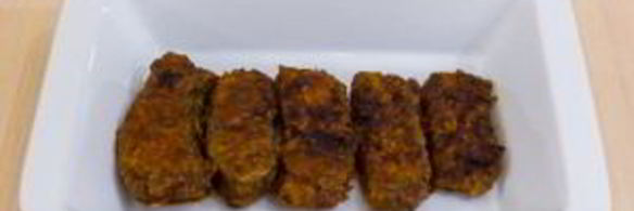 печень, запеченная с помидорами и луком под сыром