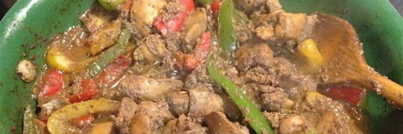 Тушеная куриная печень