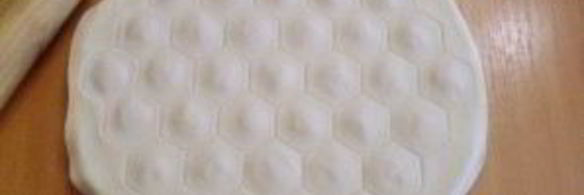 пельмени под соусом