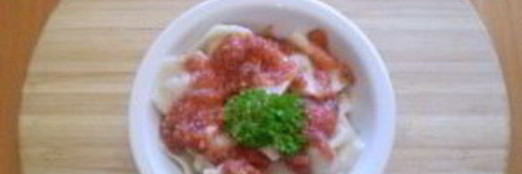 пельмени под соусом