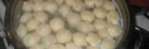 пельмени, запеченные в горшочке