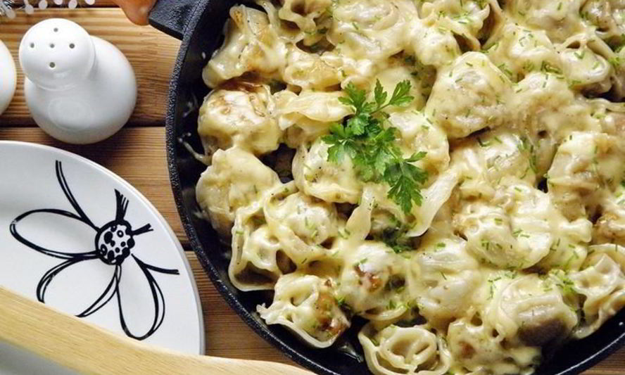 Рецепт жареных пельменей с сыром