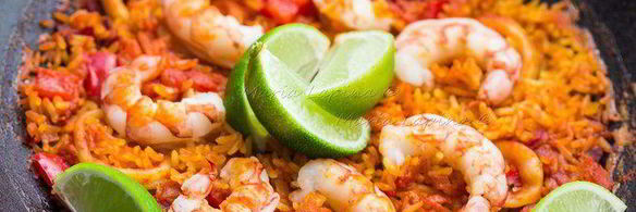 паэлья с морепродуктами и чоризо