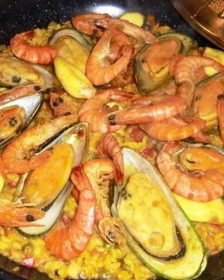 Паэлья в воке