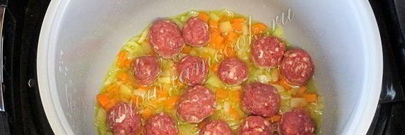 плов с фрикадельками в мультиварке