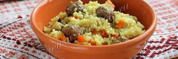 плов с фрикадельками в мультиварке