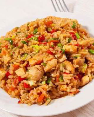 Плов с курицей и овощами