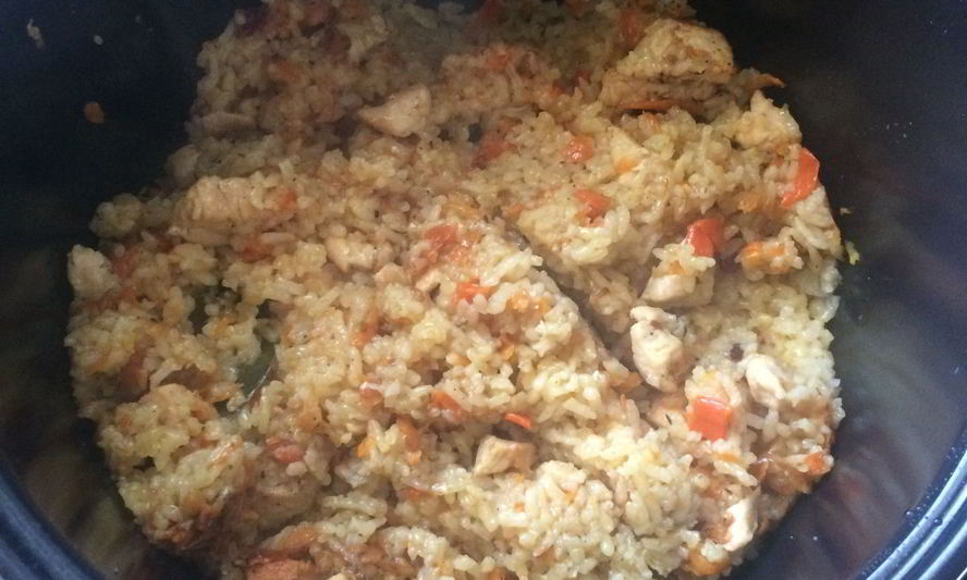 Рецепт плова с курицей в мультиварке для новичков