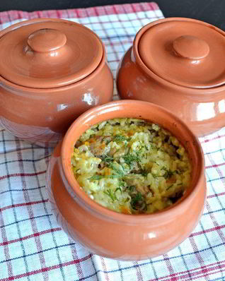 Плов в горшочке в духовке