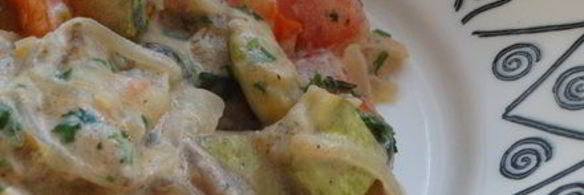 грибное рагу с кабачками в сметанном соусе