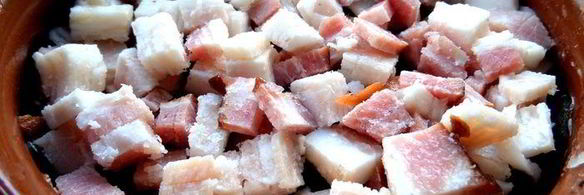 грибное рагу в горшочках