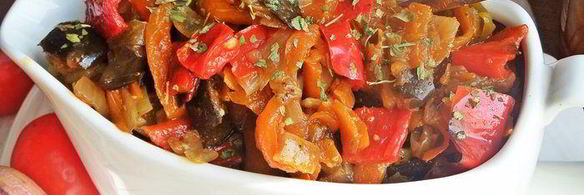 овощное рагу на основе запеченных баклажанов и перцев