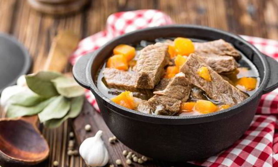 Рецепт овощного рагу с филе миньон