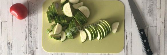 овощное рагу с кабачками, картошкой и капустой