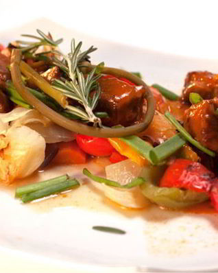 Рагу из говядины с овощами