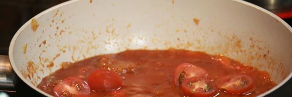 рагу из консервированной говядины с фасолью и зеленой гречкой