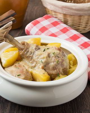 Рагу из курицы в сметане