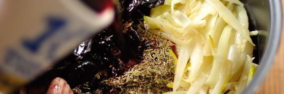 рагу из свинины с черносливом и портвейном в мультиварке