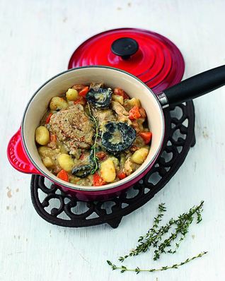 Рагу из цесарки с шампиньонами и ньокками