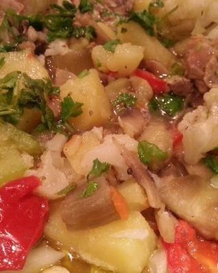 Рагу с курицей и овощами