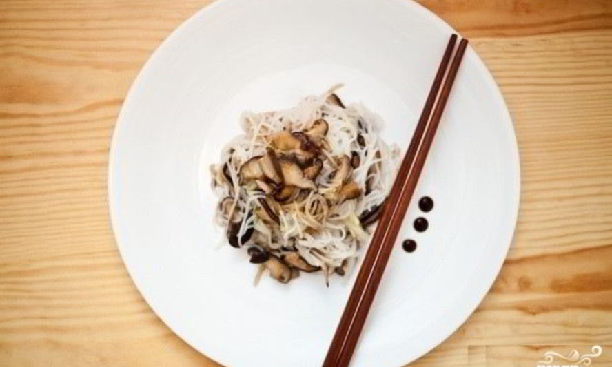 Рецепт рисовой лапши с грибами