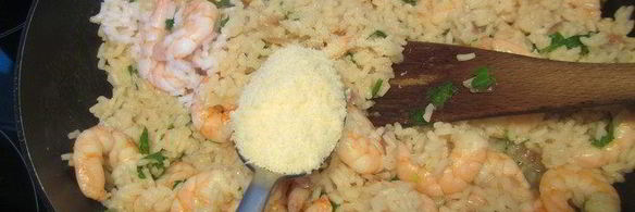 ризотто с креветками и ароматными травами
