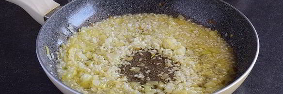 ризотто с морепродуктами в сливочном соусе