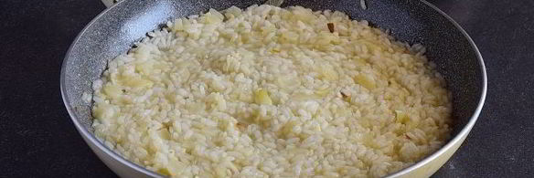 ризотто с морепродуктами в сливочном соусе