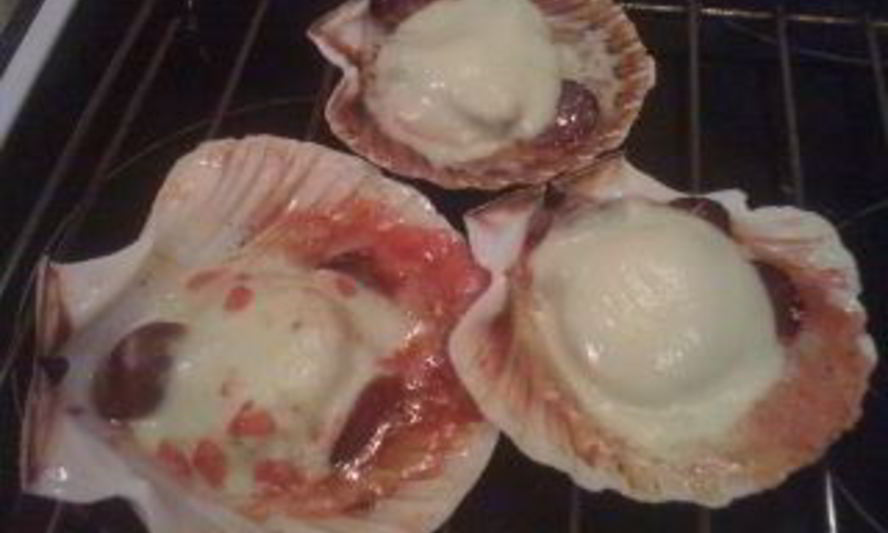 Рецепт гребешков в виноградном соусе