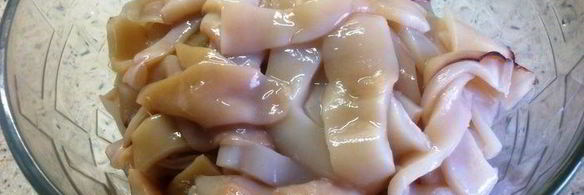 кальмары, запеченные с картофелем под сырной корочкой