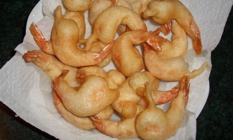 Рецепт креветок в темпуре с соусом из ананасов